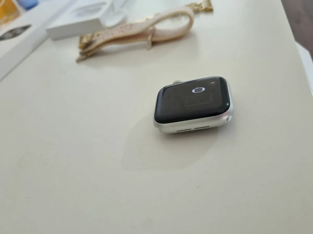 Apple Watch - Image 3
