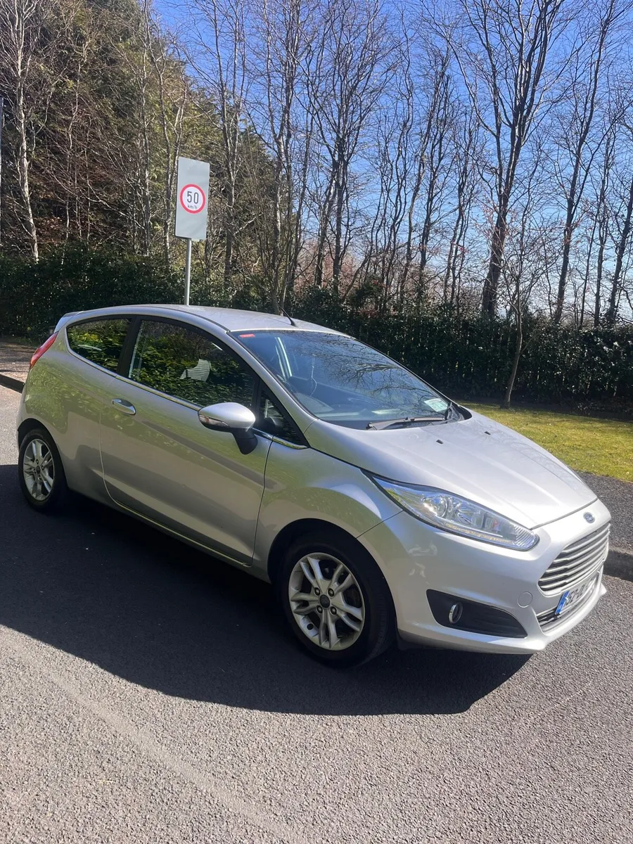 152 Ford fiesta - Image 2