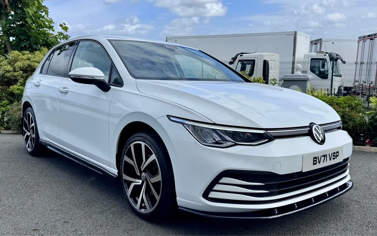 Volkswagen Golf - Image 2