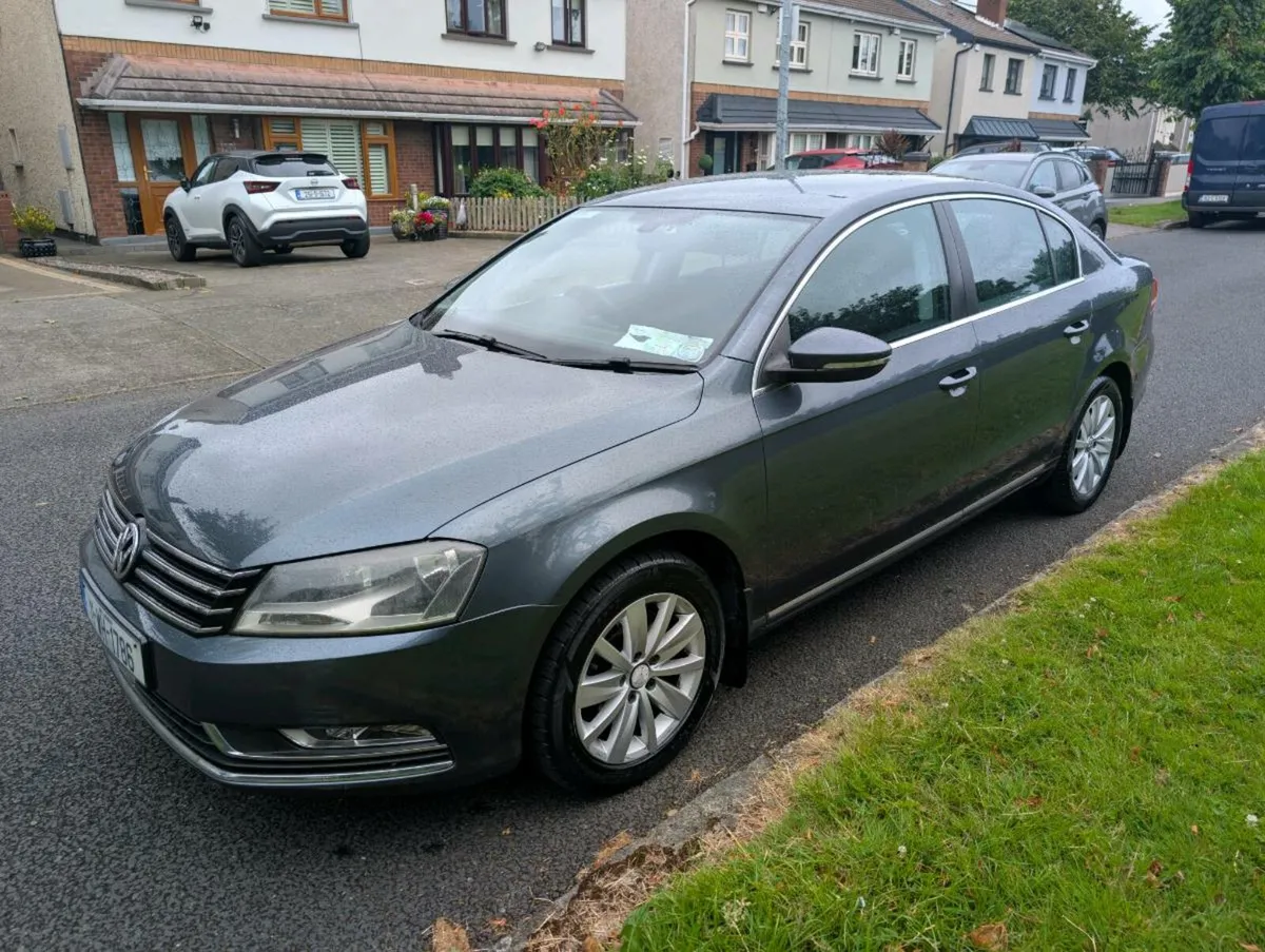 Volkswagen Passat 2011 - Image 4