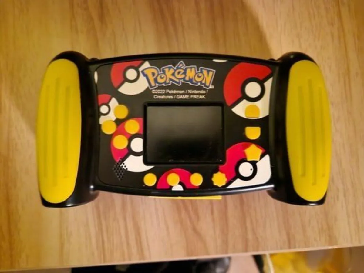 Pokemon Black Yellow Interactive Camera POKC3000 - Image 1