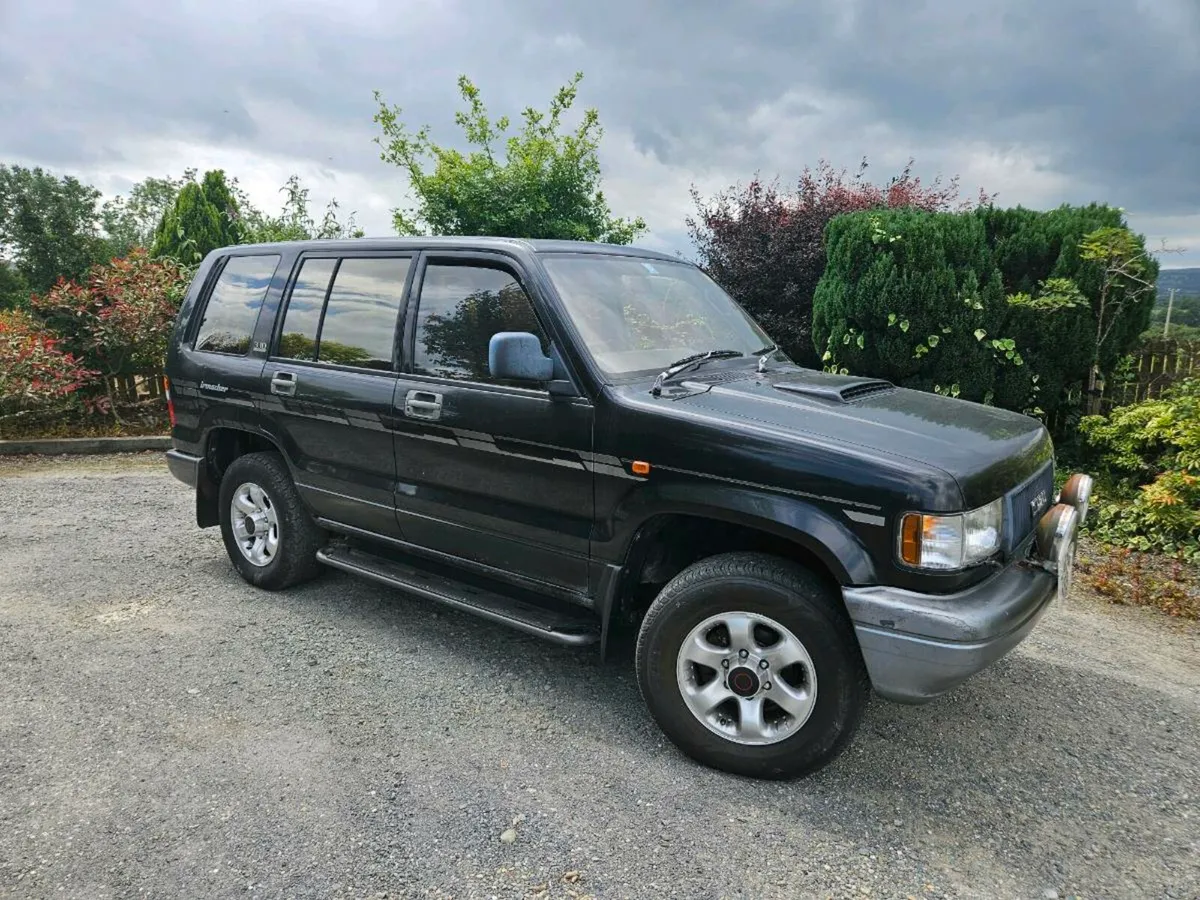 ISUZU TROOPER 3.1 - Image 1
