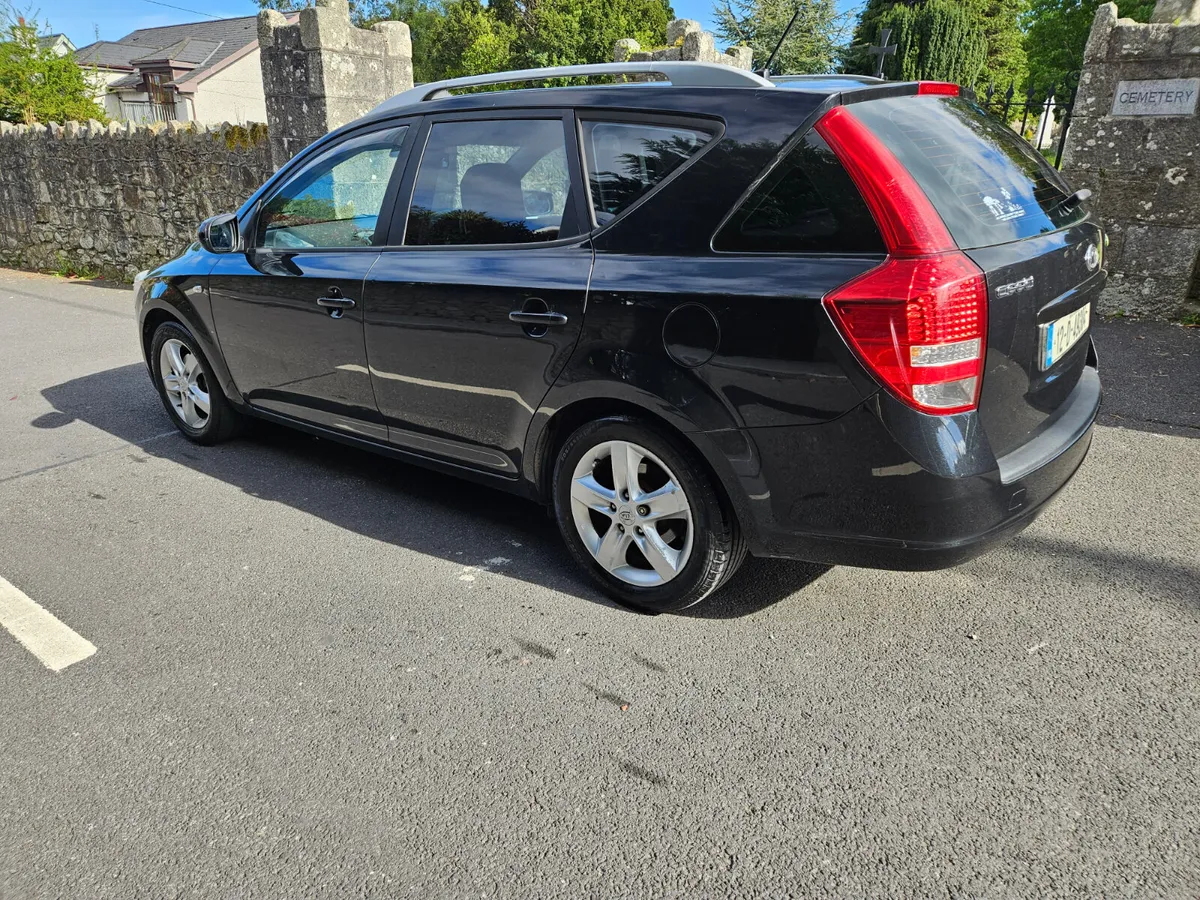 Kia Ceed 1.6 Tdi  Touter * Stamped Service History - Image 4