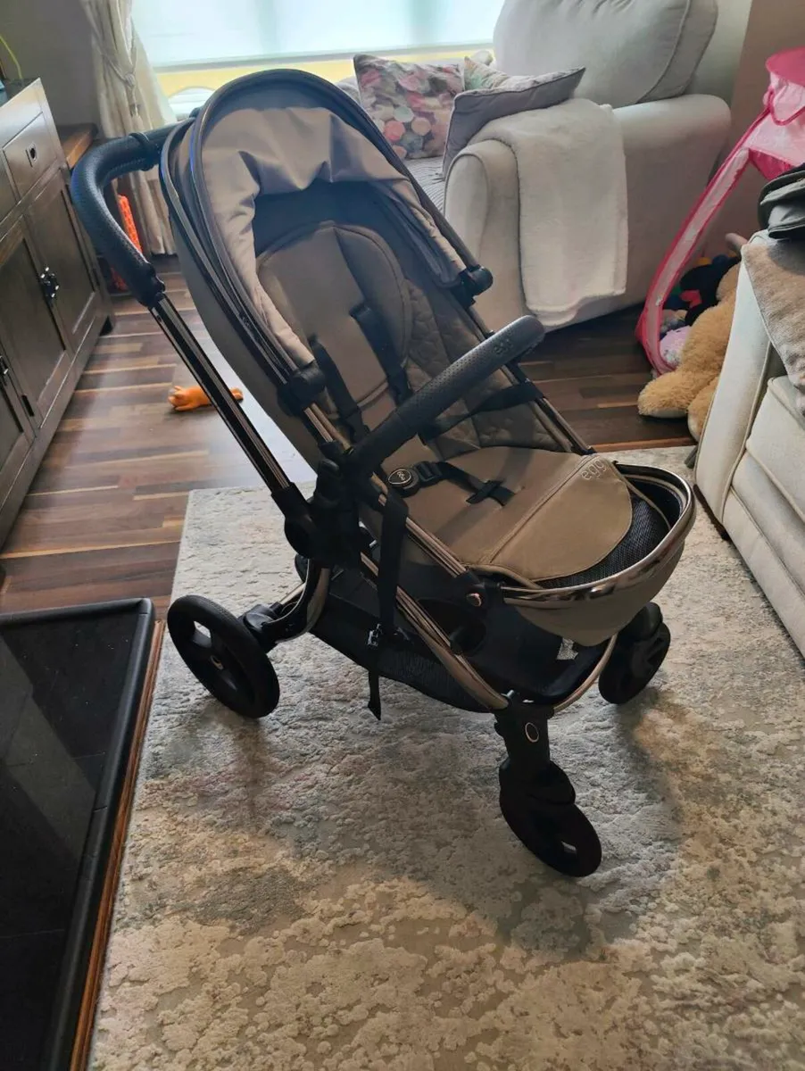 Egg 2 baby travel system - Image 2