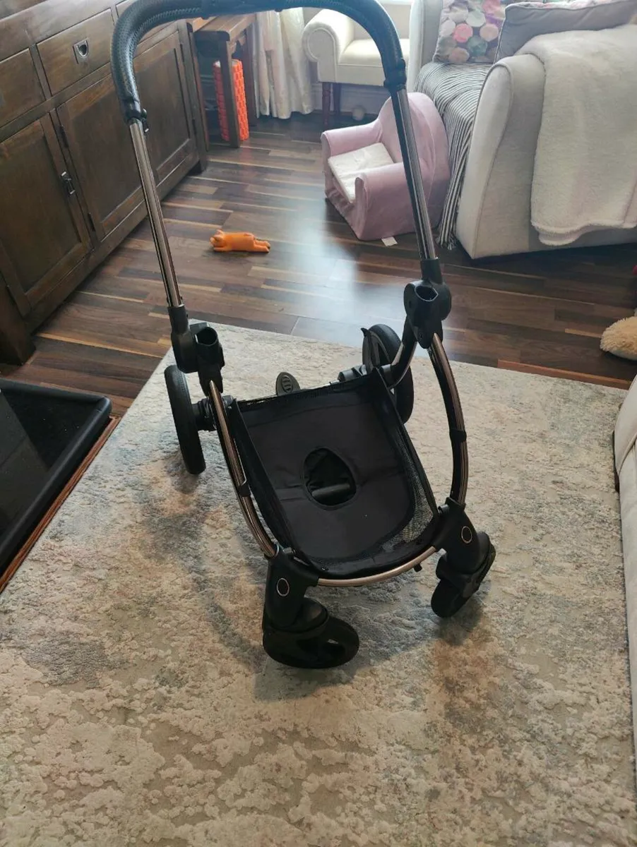 Egg 2 baby travel system - Image 4