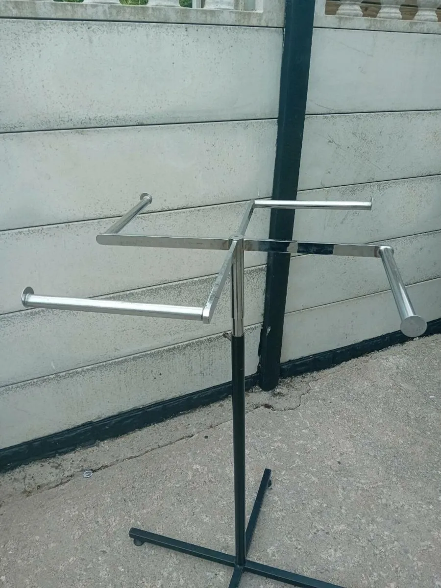 Clothes rail - Image 2