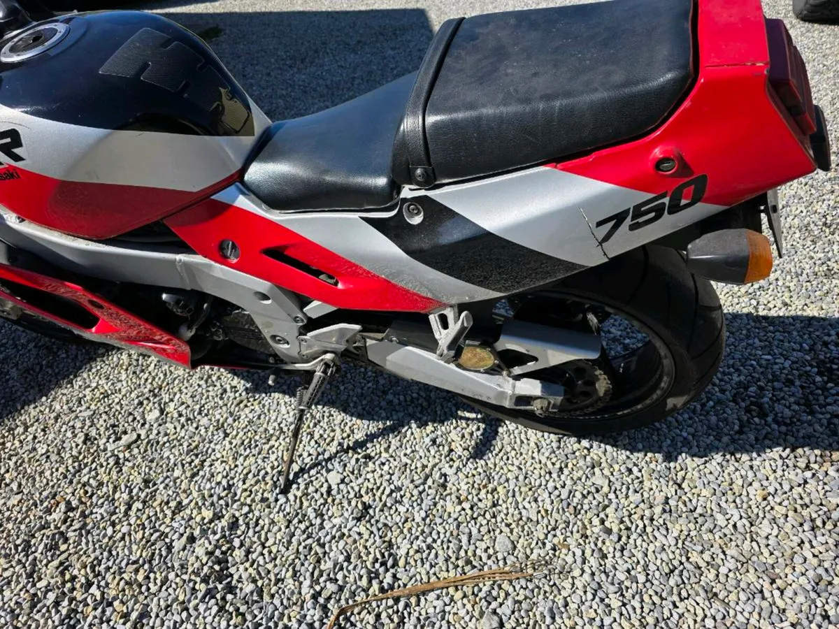 Zxr 750 - Image 2