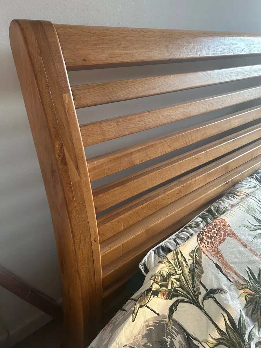 Solid Wood Kingsize Sleigh Bed & Mattress - Image 4
