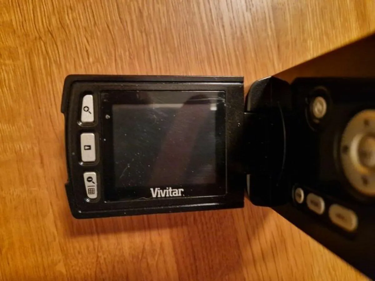 VIVITAR DVR 638HD Digital Camcorder Video Camera - Image 3
