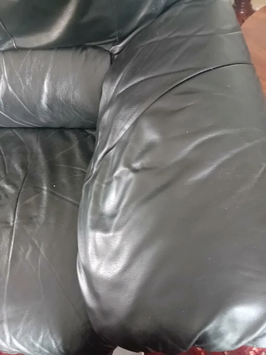 Black 2 Seater leather couch - Image 3
