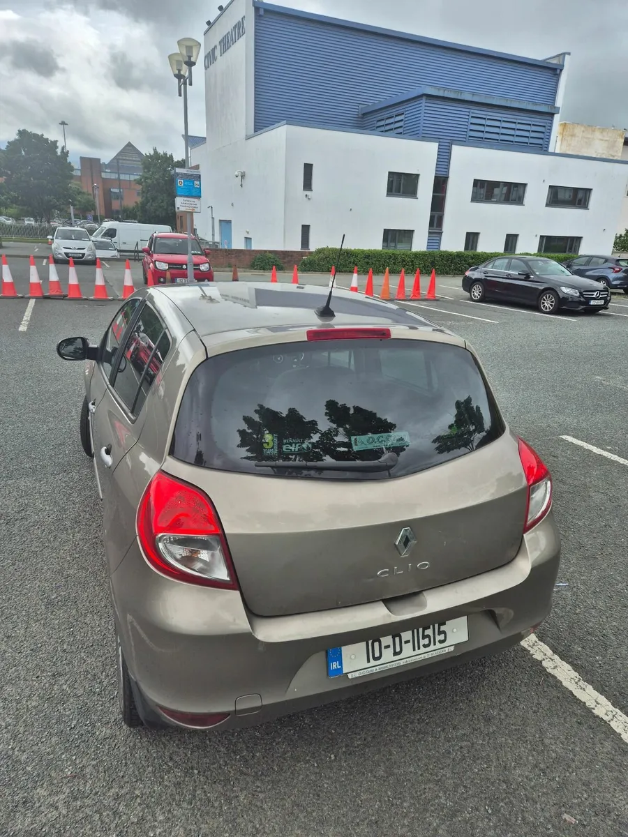Renault Clio 2010 TomTom Edition - Image 4
