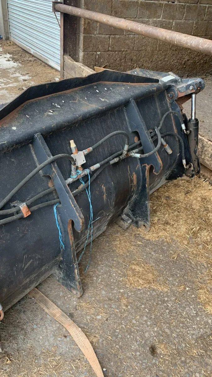 Loader bucket - Image 3