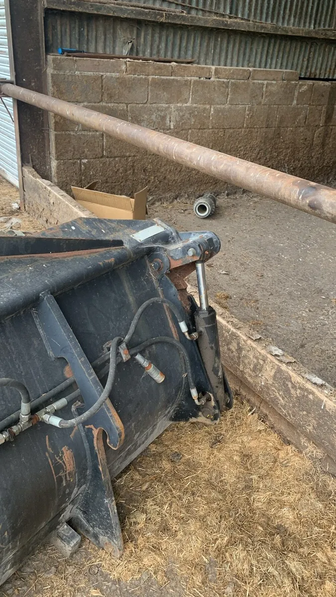 Loader bucket - Image 4