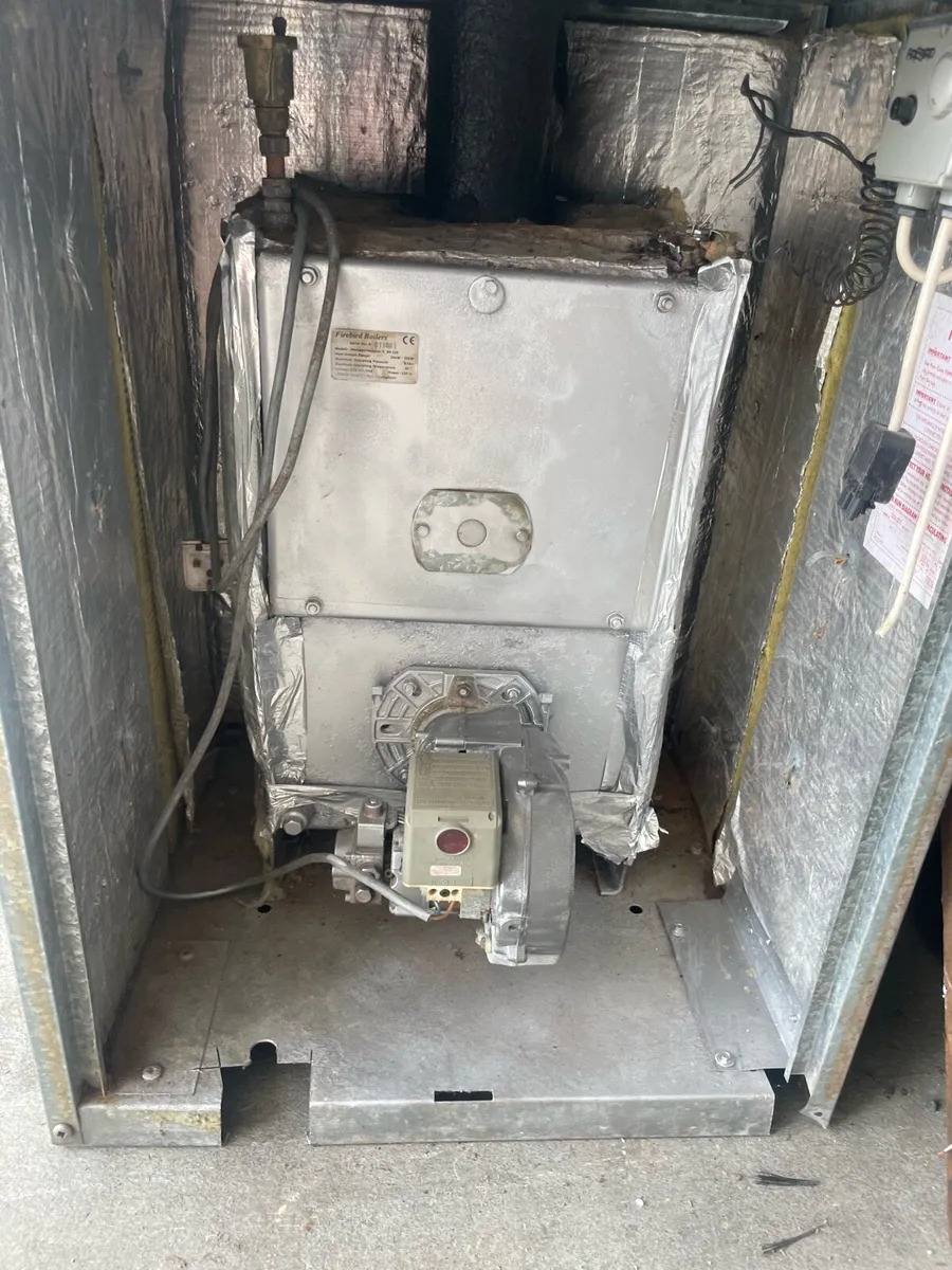Oil burner - Image 1