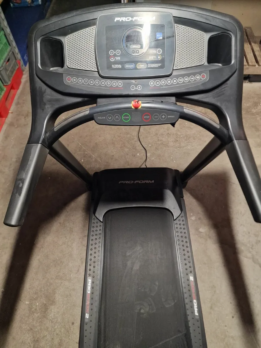 PRO FORM Treadmill - Image 4