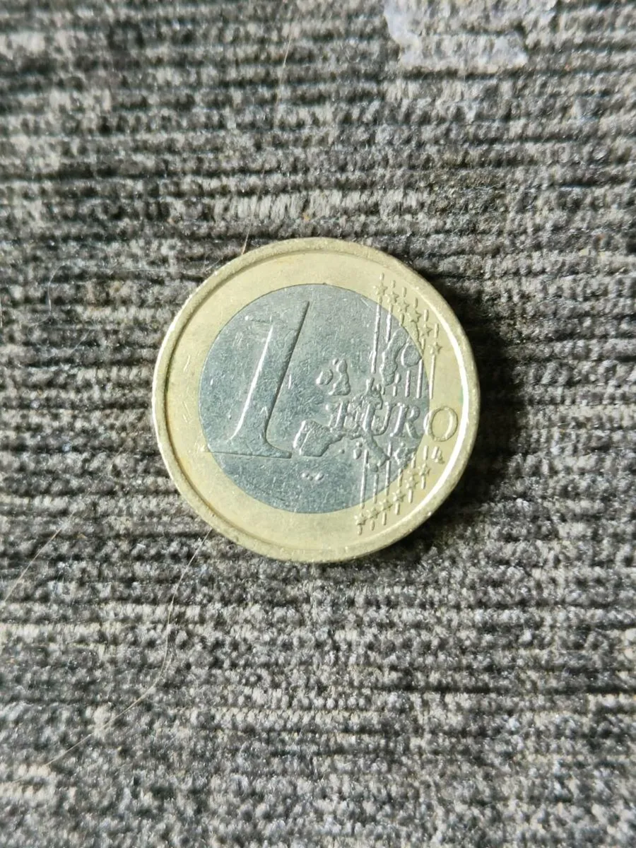 2007 Italian 1€ coin with the old map huge error - Image 1