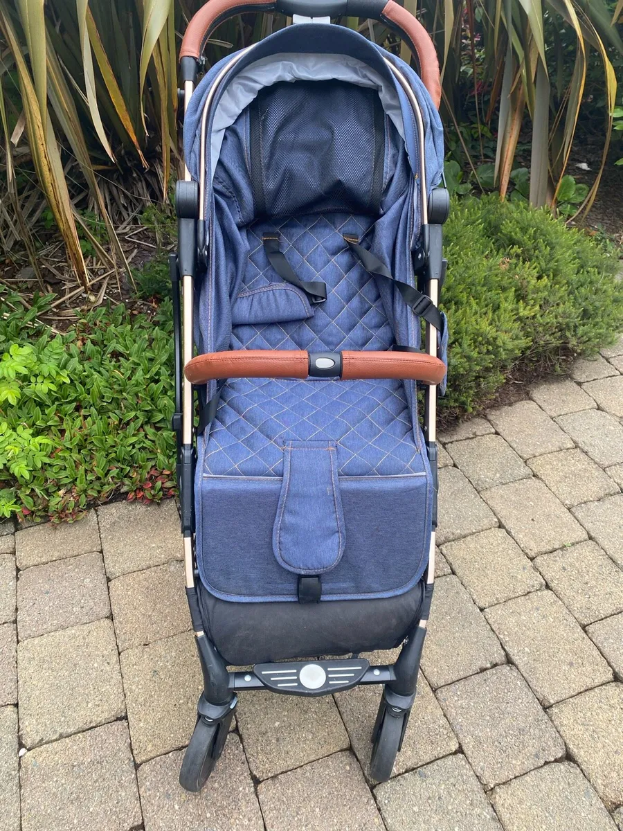 Compact folding stroller - Image 4