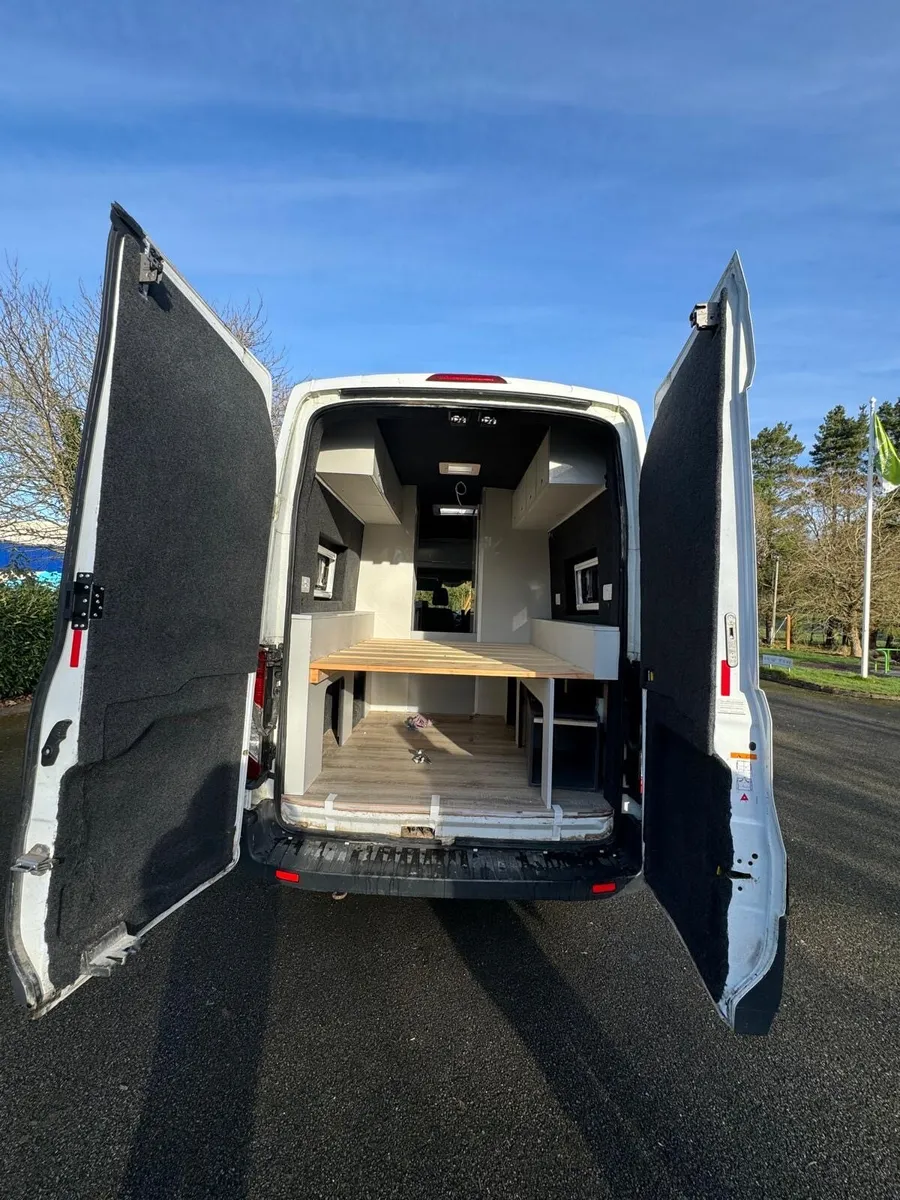 Campervan - Image 4