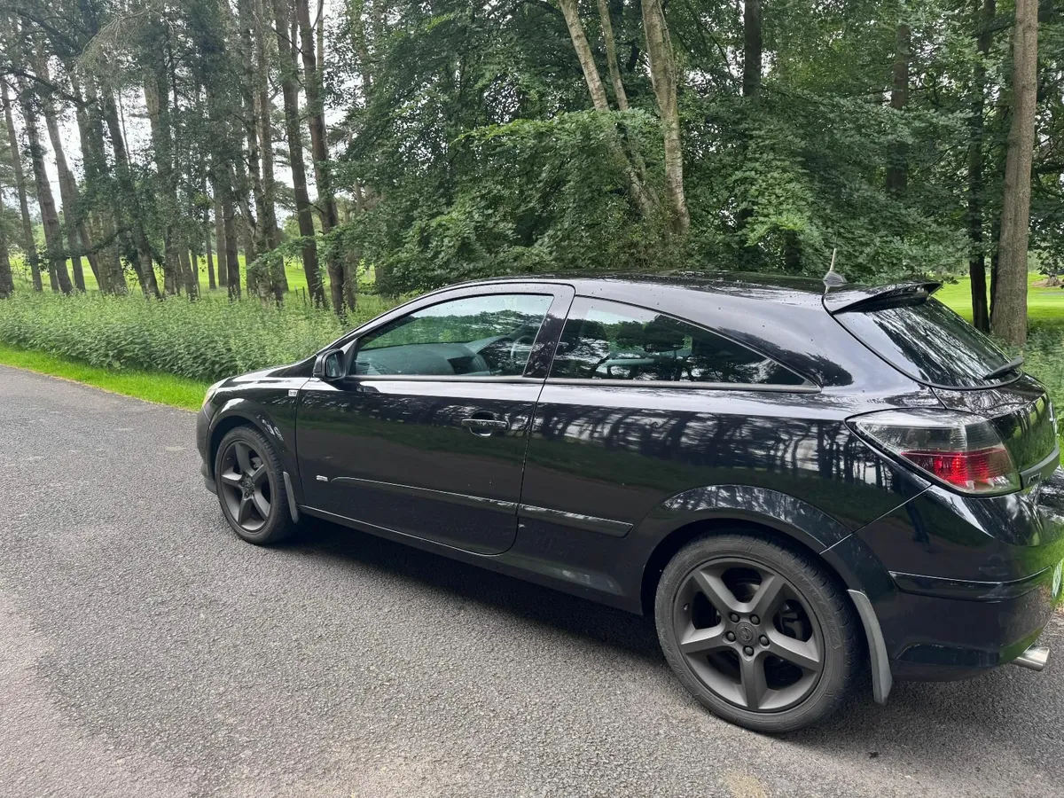 Opel Astra 2008 - Image 4