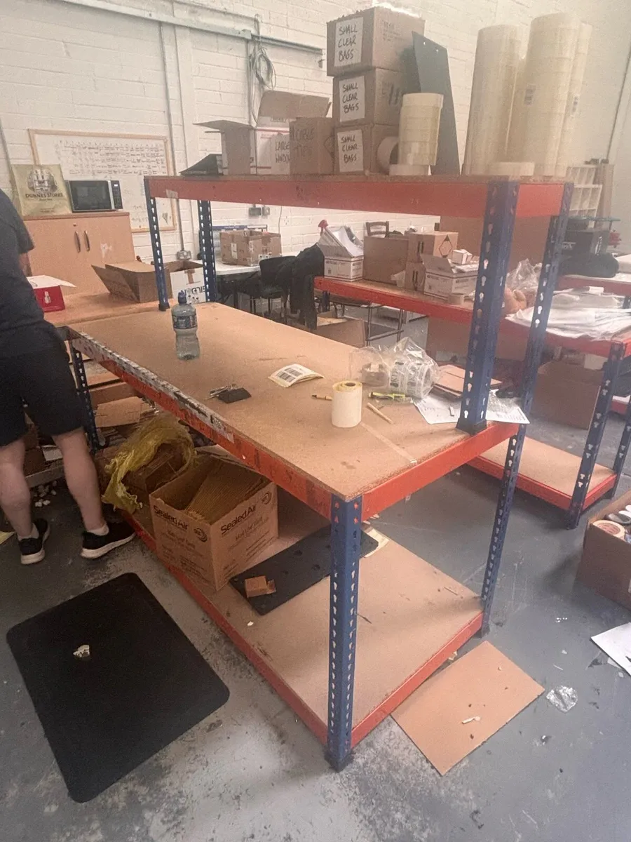 3 tier workbench 6 x 2.5Ft Solid unit - Image 2