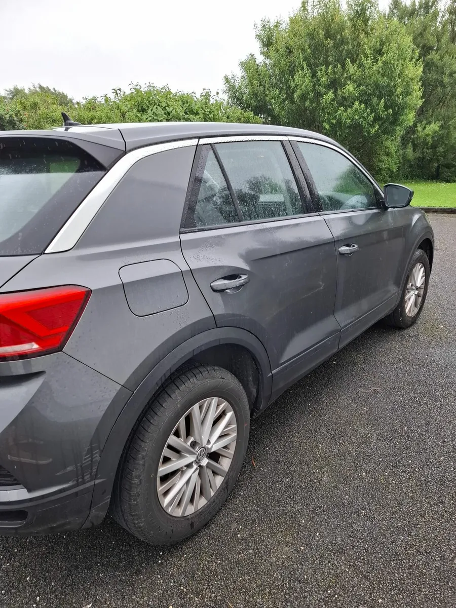 Volkswagen T-Roc 2019 - Image 3