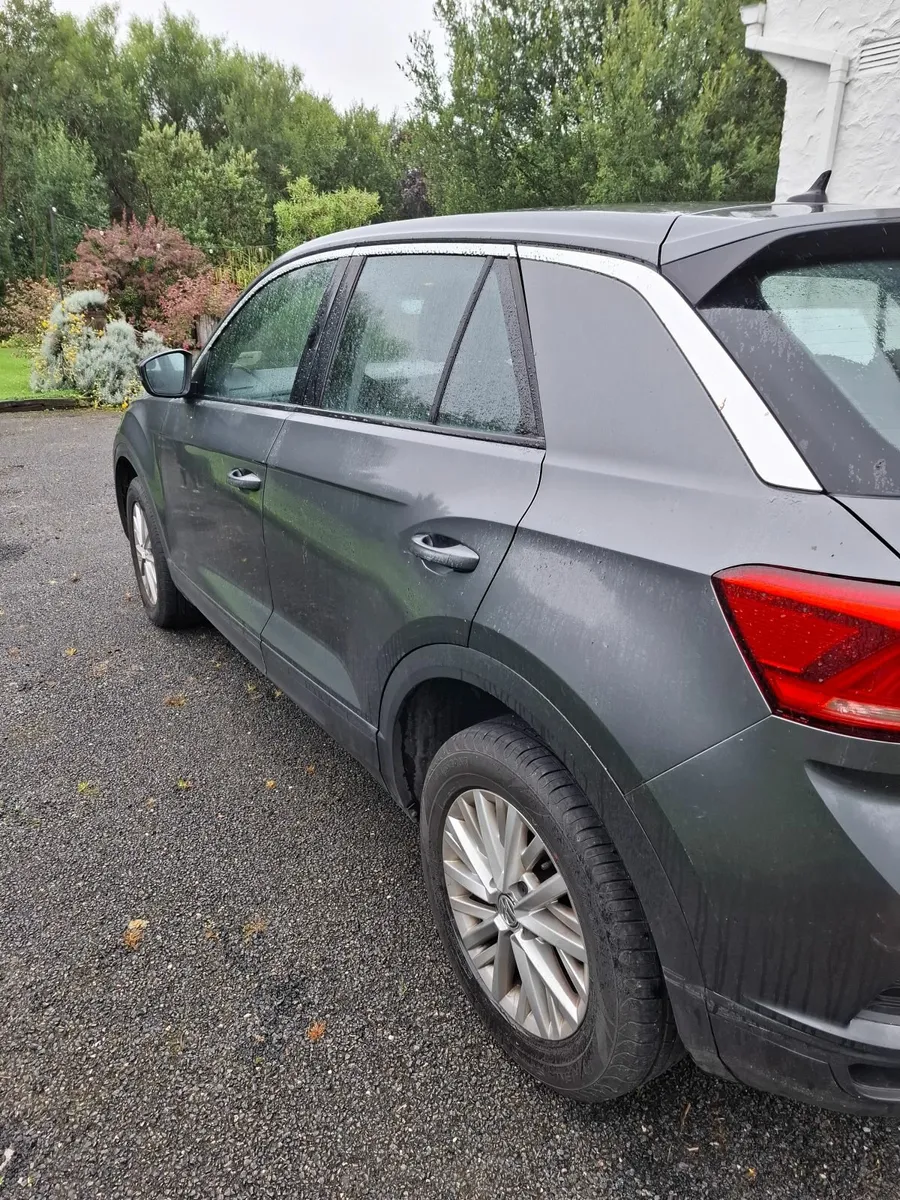 Volkswagen T-Roc 2019 - Image 4