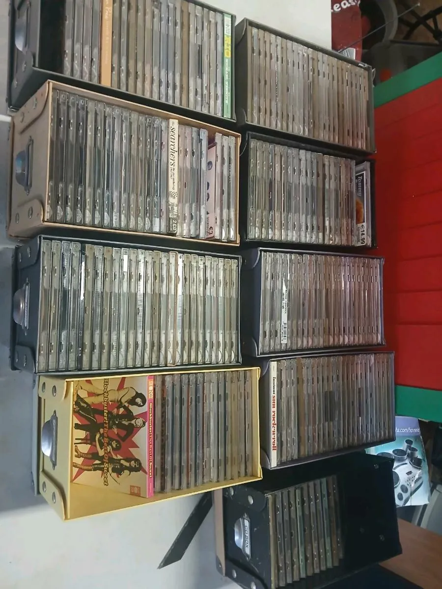 Music cds - Image 1