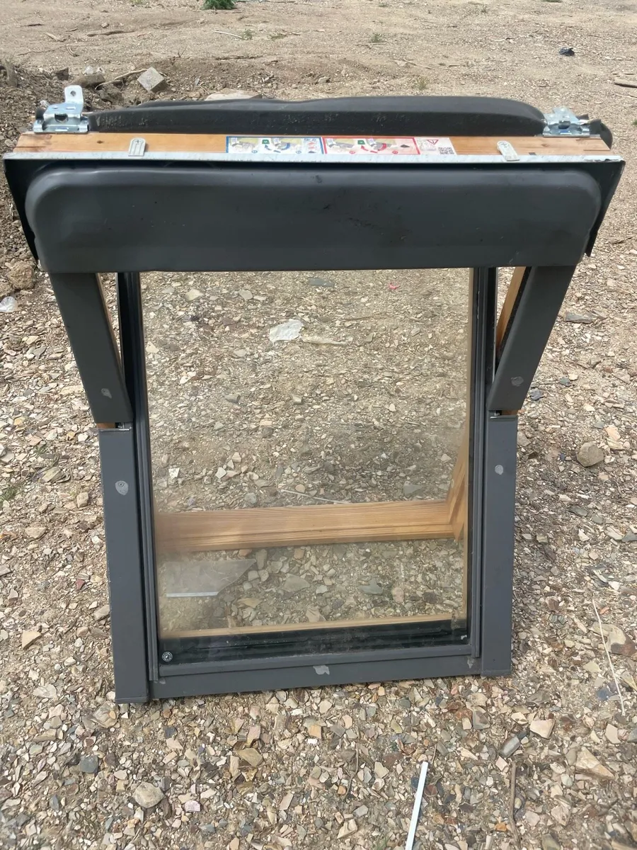 2 keylite windows - Image 1