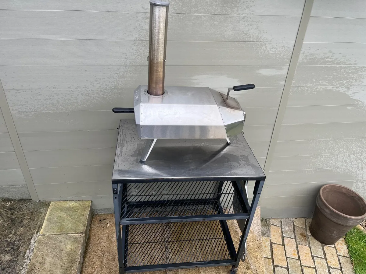 Ooni pizza Oven - Image 1