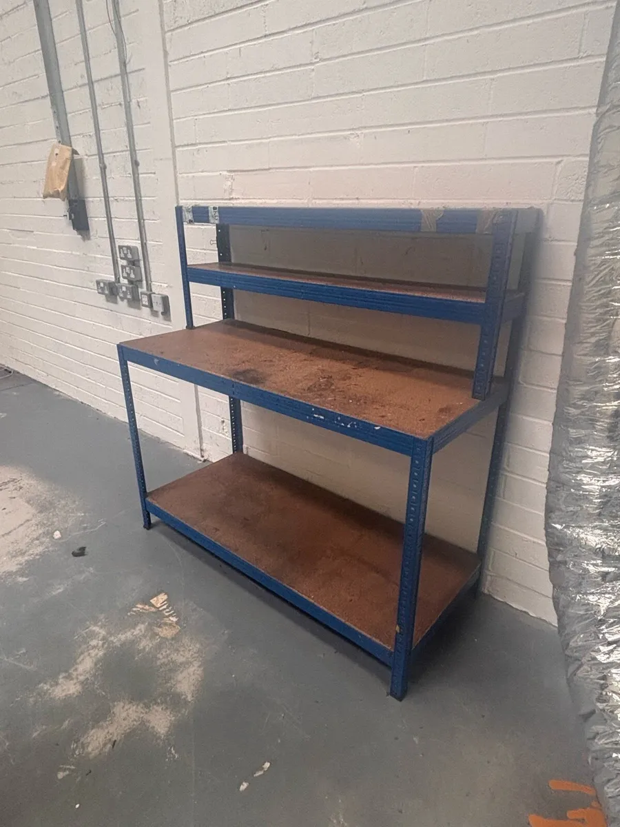 3 tier blue work bench 4.5 x 2ft - Image 2