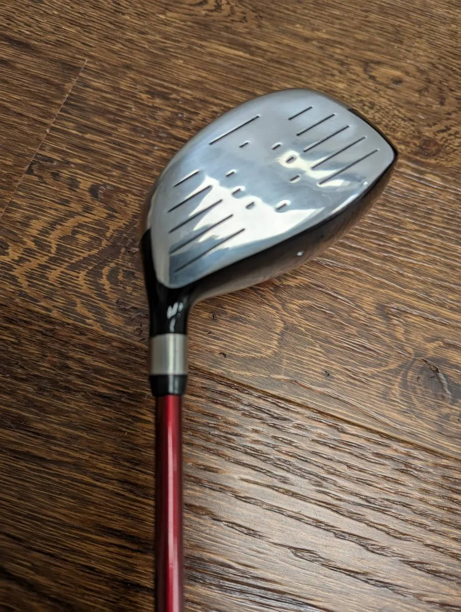 Dunlop Surpass Mens Golf Clubs - As New - Image 2