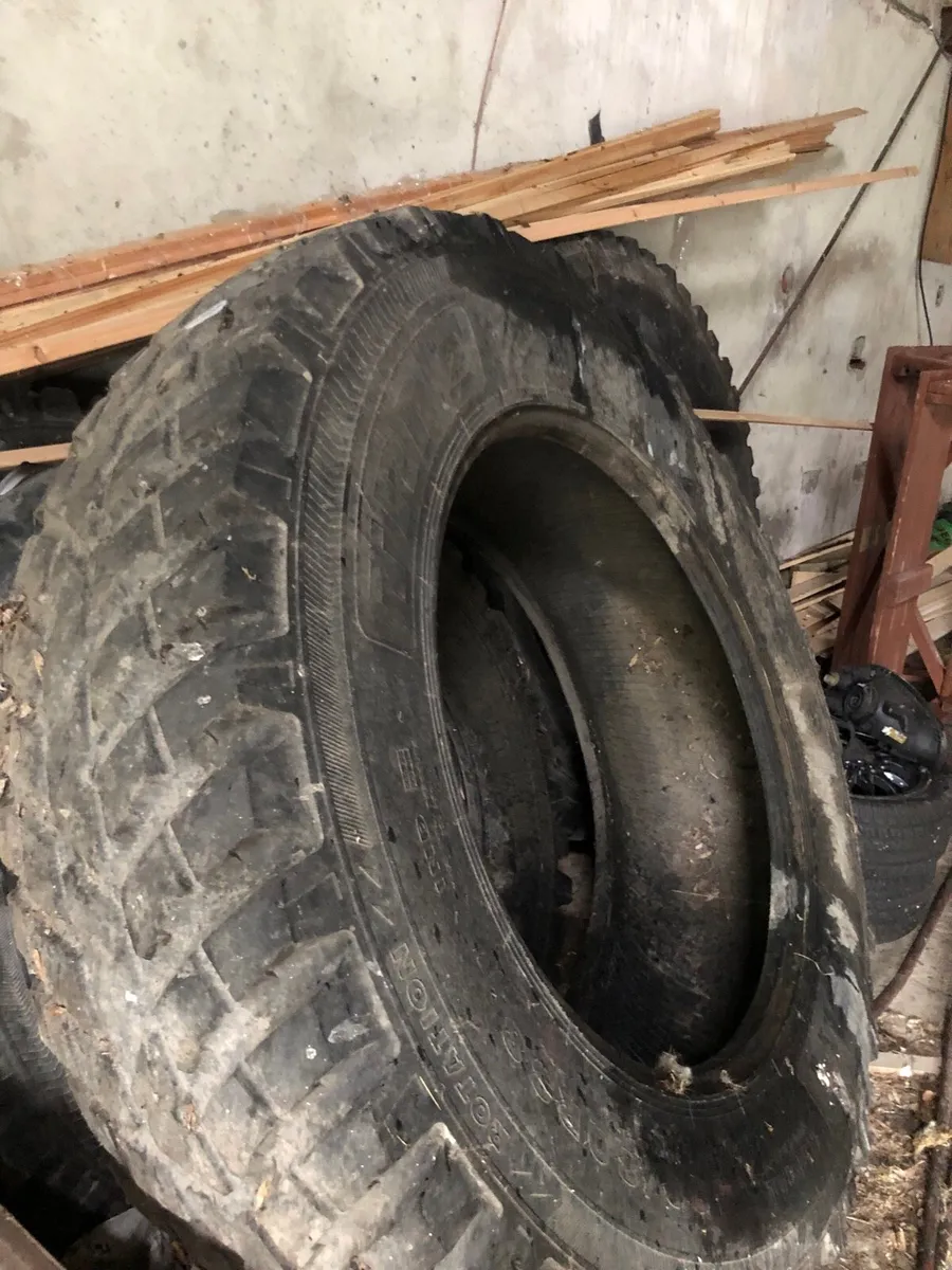 Tractor road tyres - Image 1