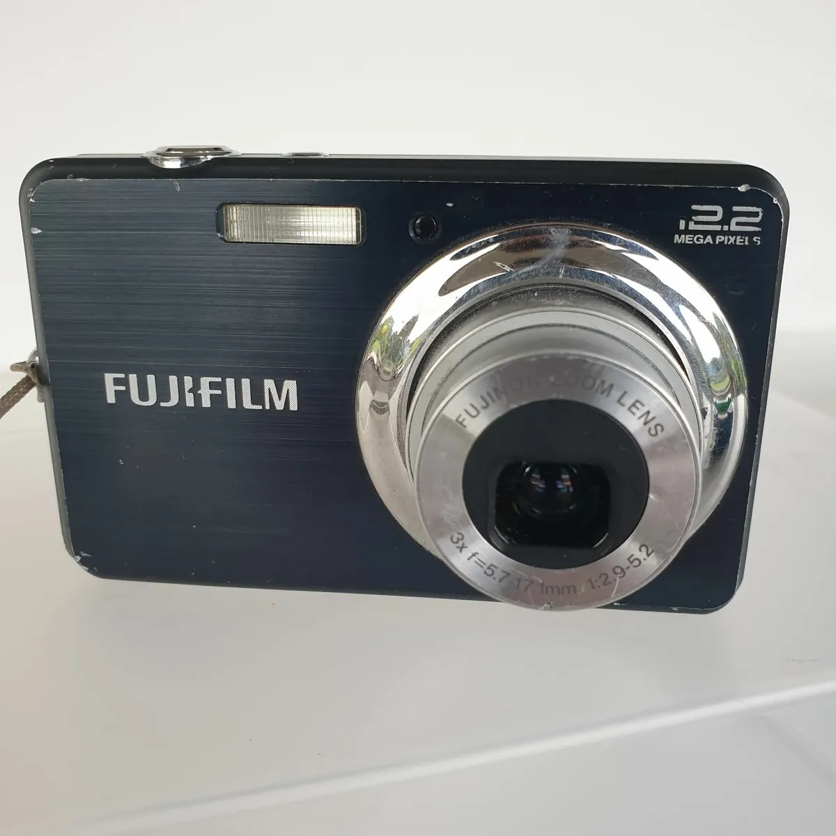 Fujifilm Finepix J38 digital camera NO charger - Image 1