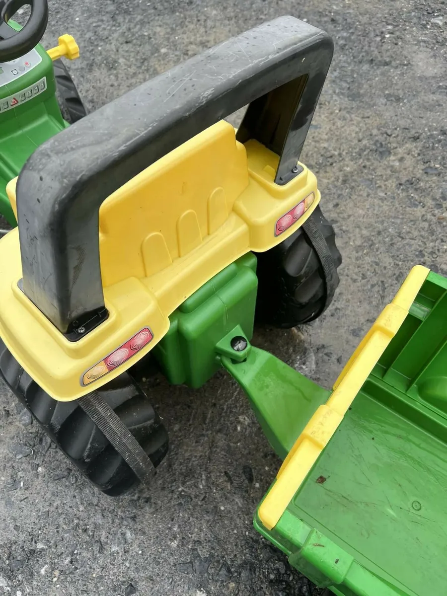 Rolly toys kid's John Deere tractor - Image 2