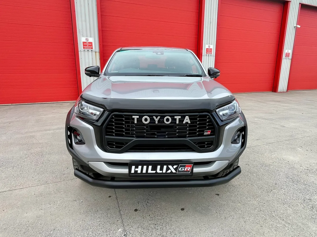 2025 Toyota Hilux GR Sport IllI - Image 4
