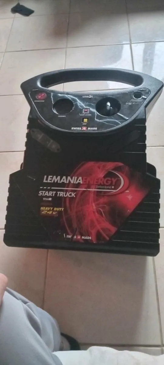 Truck Battery Pack - Image 1
