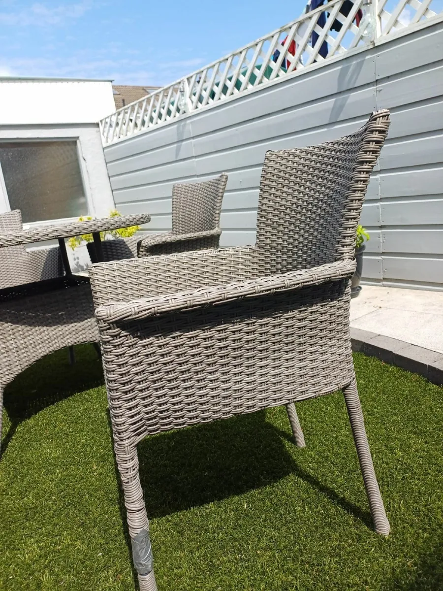 Garden patio set - table and four chairs - Image 2