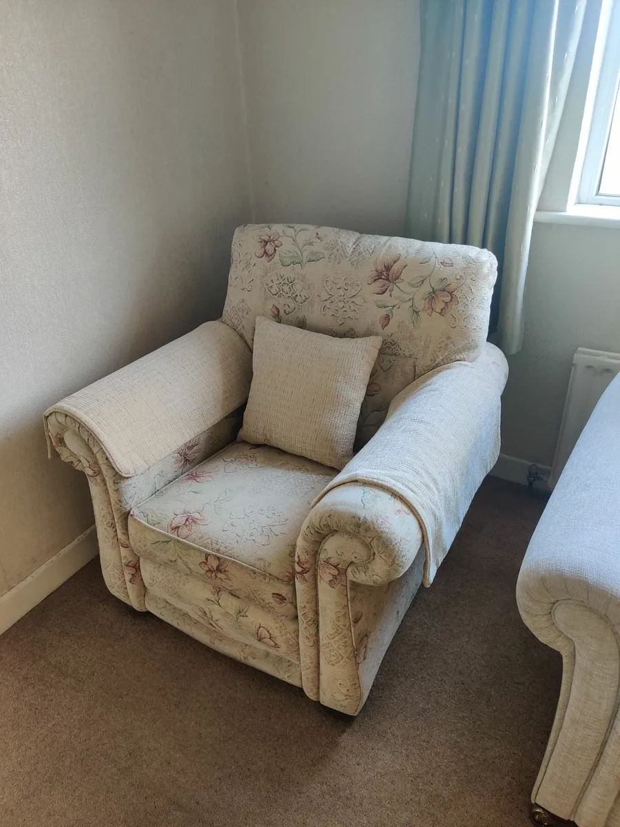 Armchairs & Sofa - Image 2