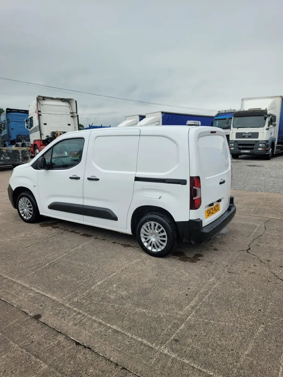 2021 Citroen Berlingo diesel van - Image 3
