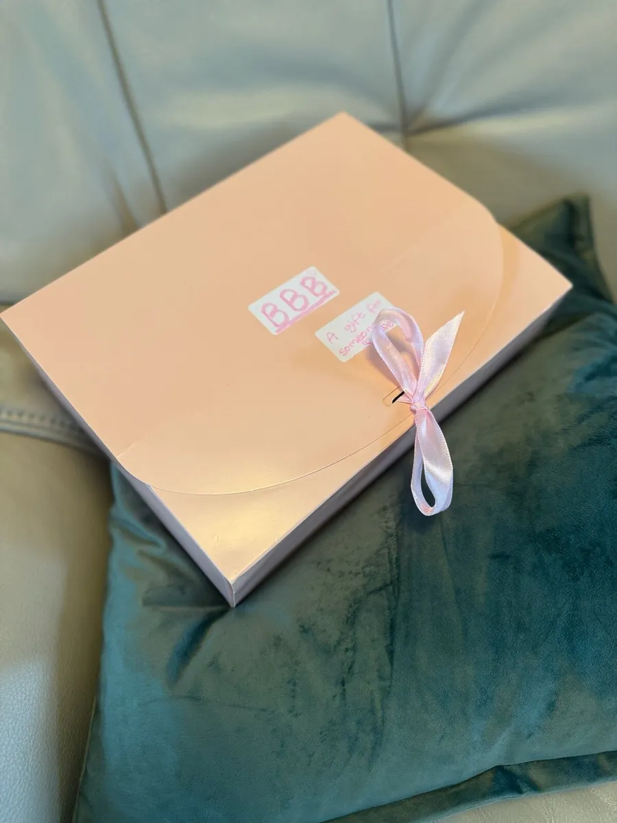 Bubbly Bliss Box Skincare gift box 🤩 - Image 4