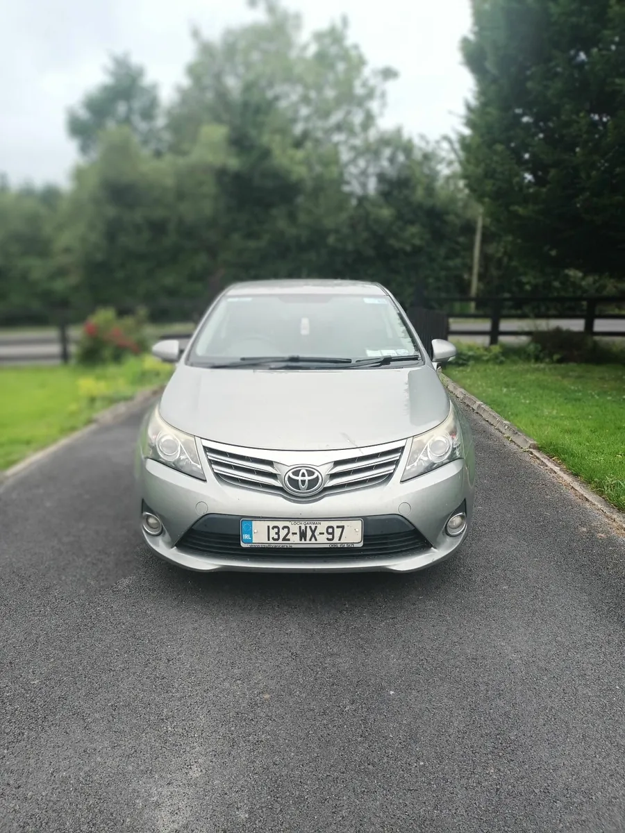 Toyota Avensis 2013 - Image 1