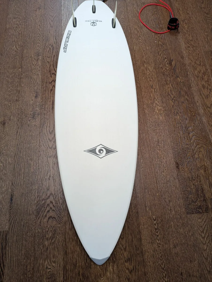 Surfboard - Bicsport 6'7" Shortboard  - As New - Image 2
