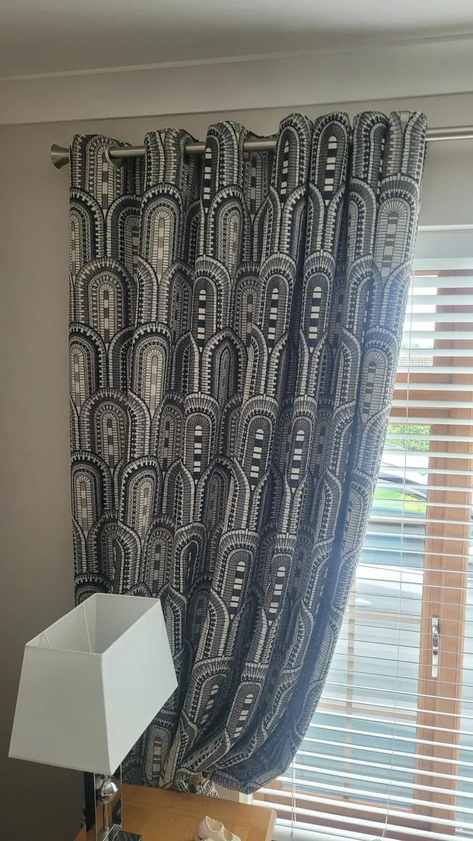 Curtains - Image 1