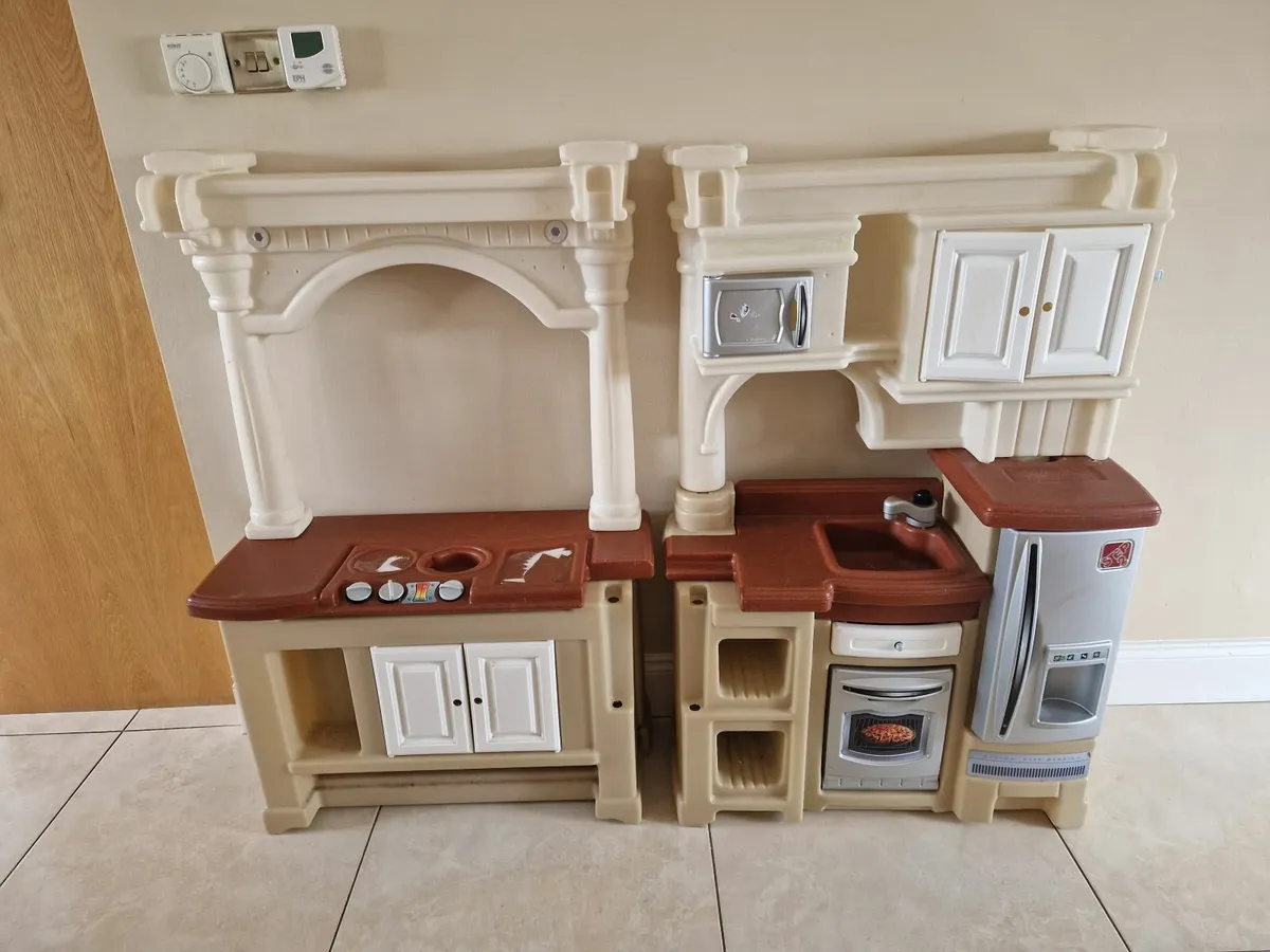 FREE Kids kitchen - Image 1