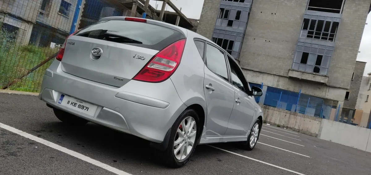 Hyundai i30 CRDI 2011 - Image 3