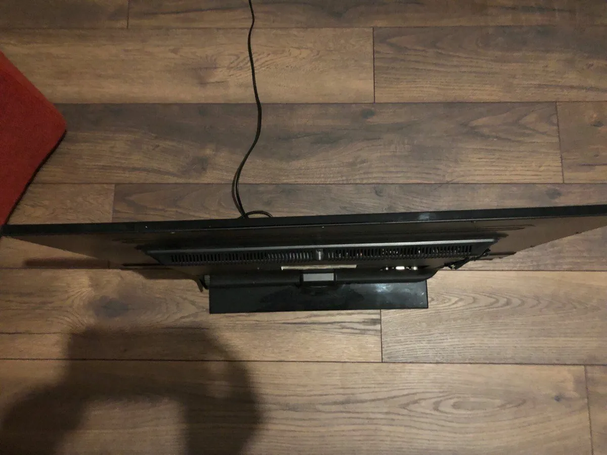 TV 32  inch - Image 2