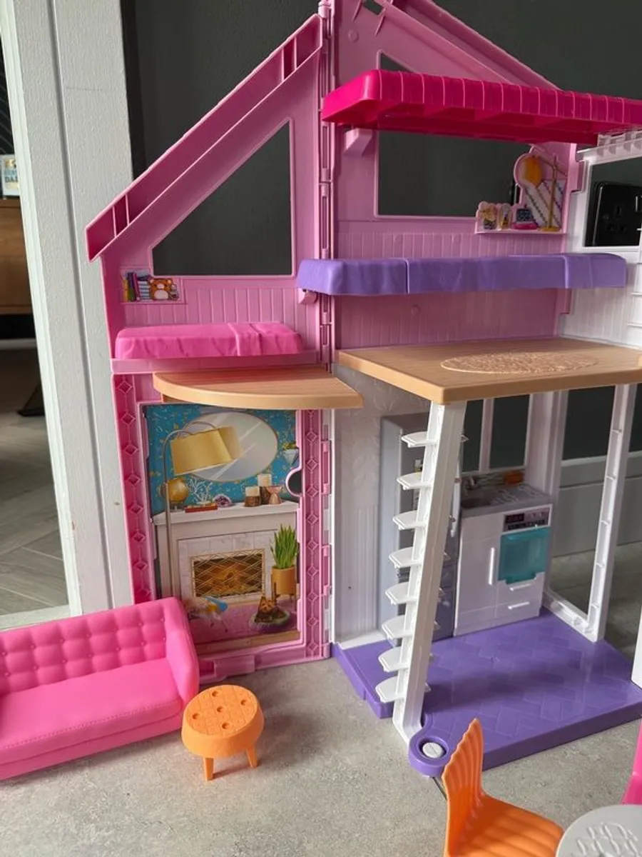 malibu barbie dreamhouse - Image 2