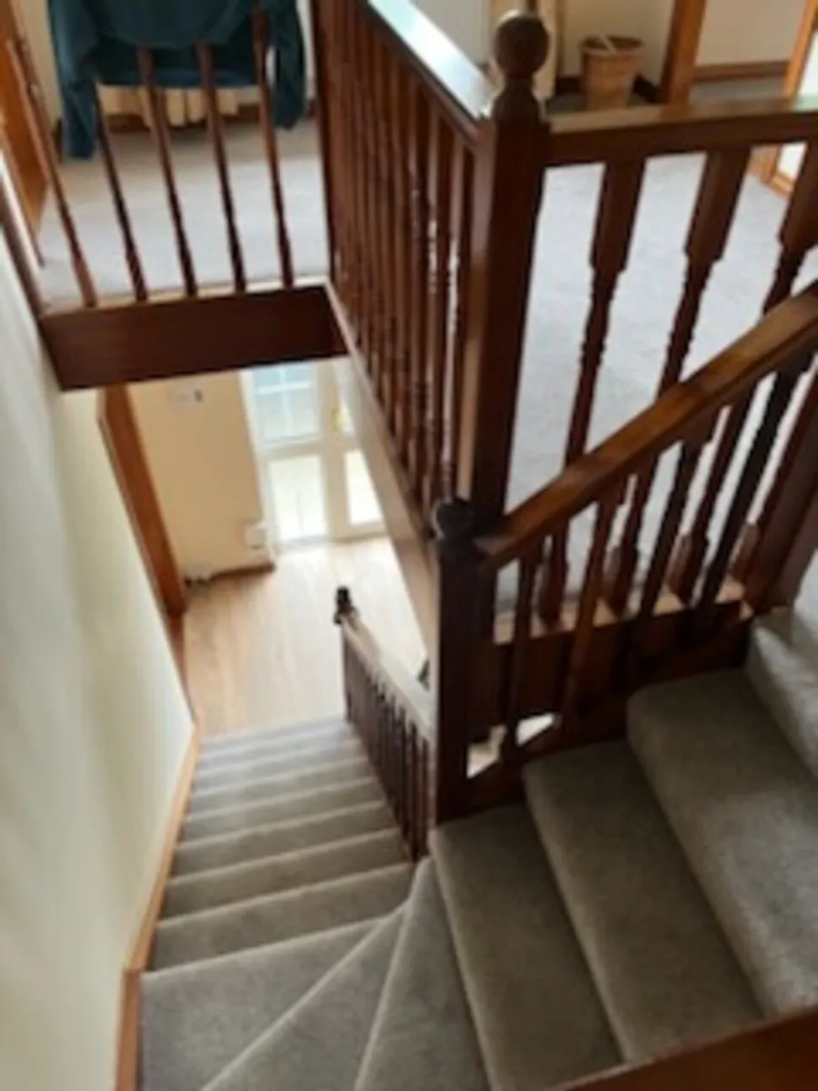 Looking for stair lift - Image 2