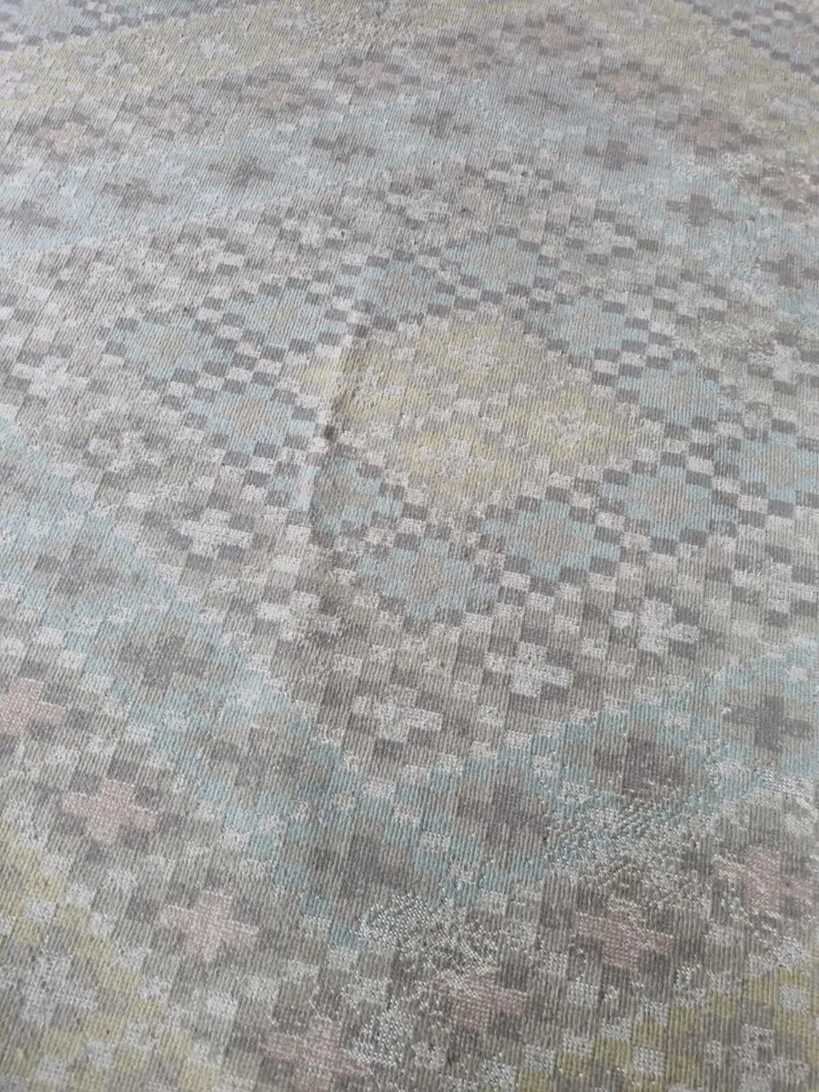 Large Rug - Image 3