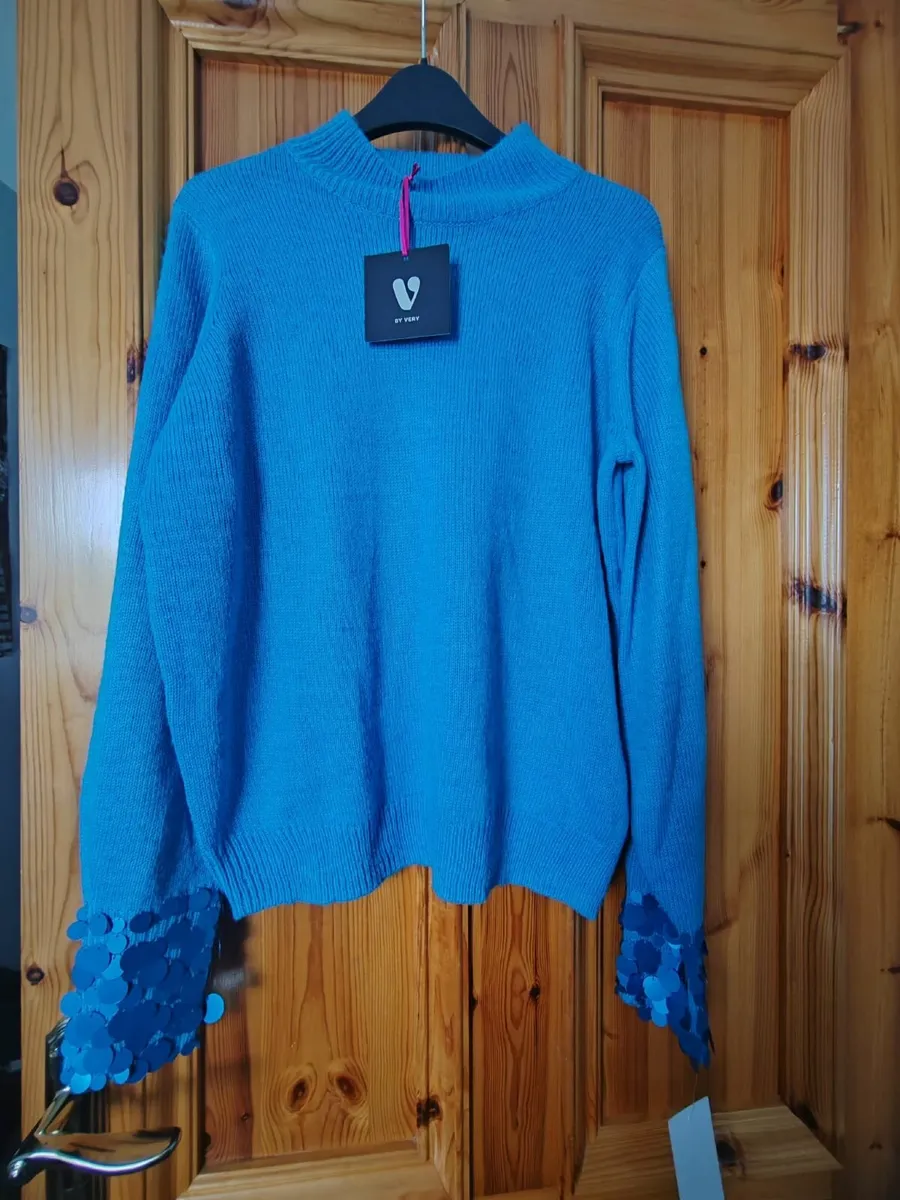 Jumper - Image 1
